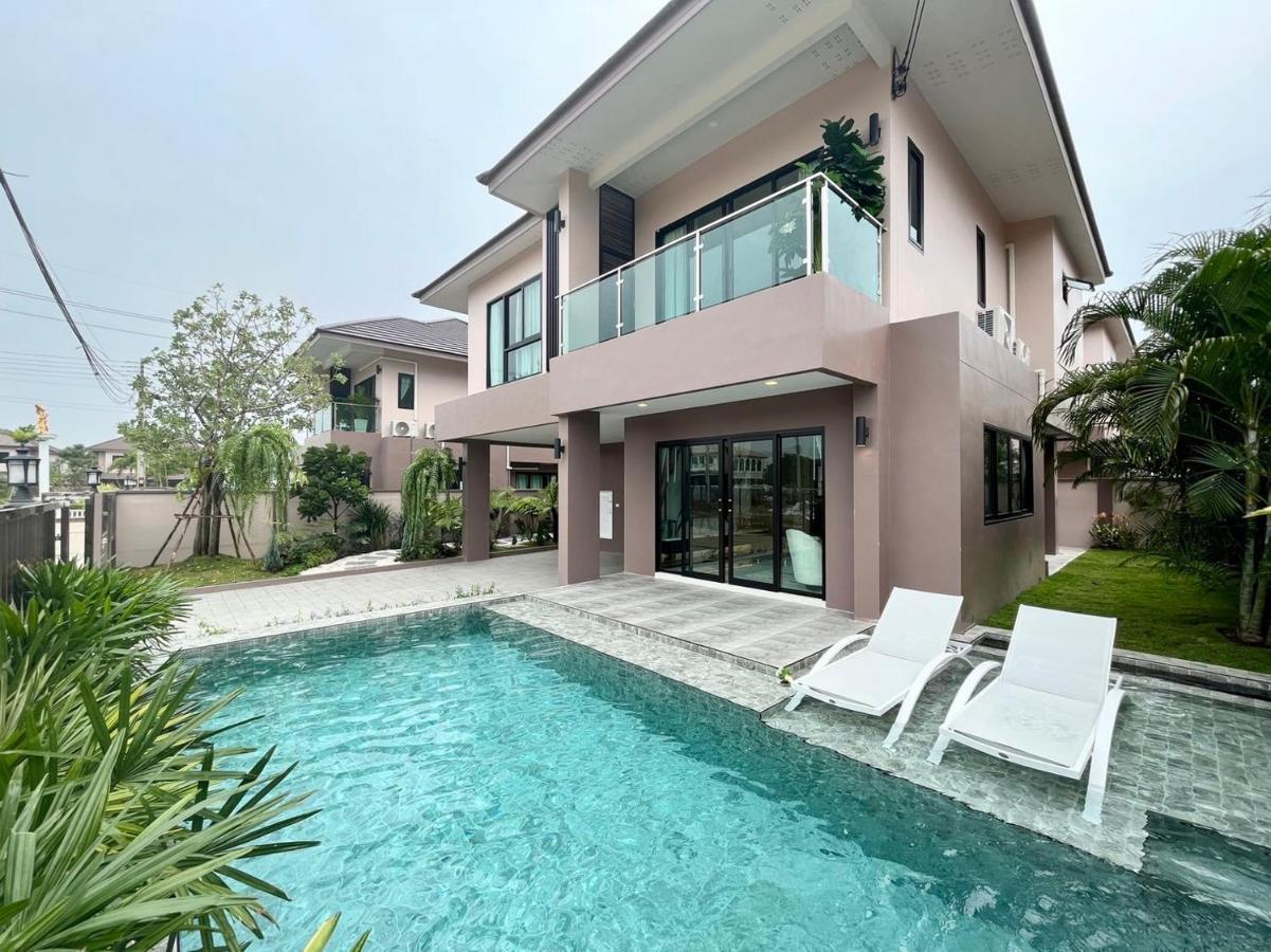 Southern Peak Pool Villa Huay Yai Pattaya บ้านห้วยใหญ่ ภายนอก รูปภาพ