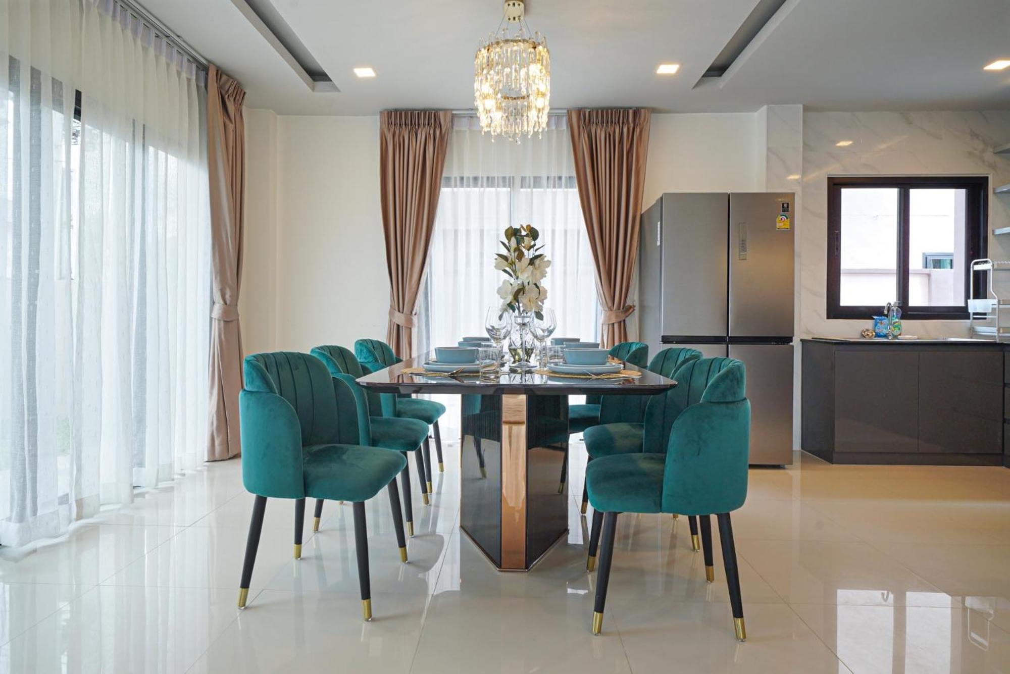 Southern Peak Pool Villa Huay Yai Pattaya บ้านห้วยใหญ่ ภายนอก รูปภาพ