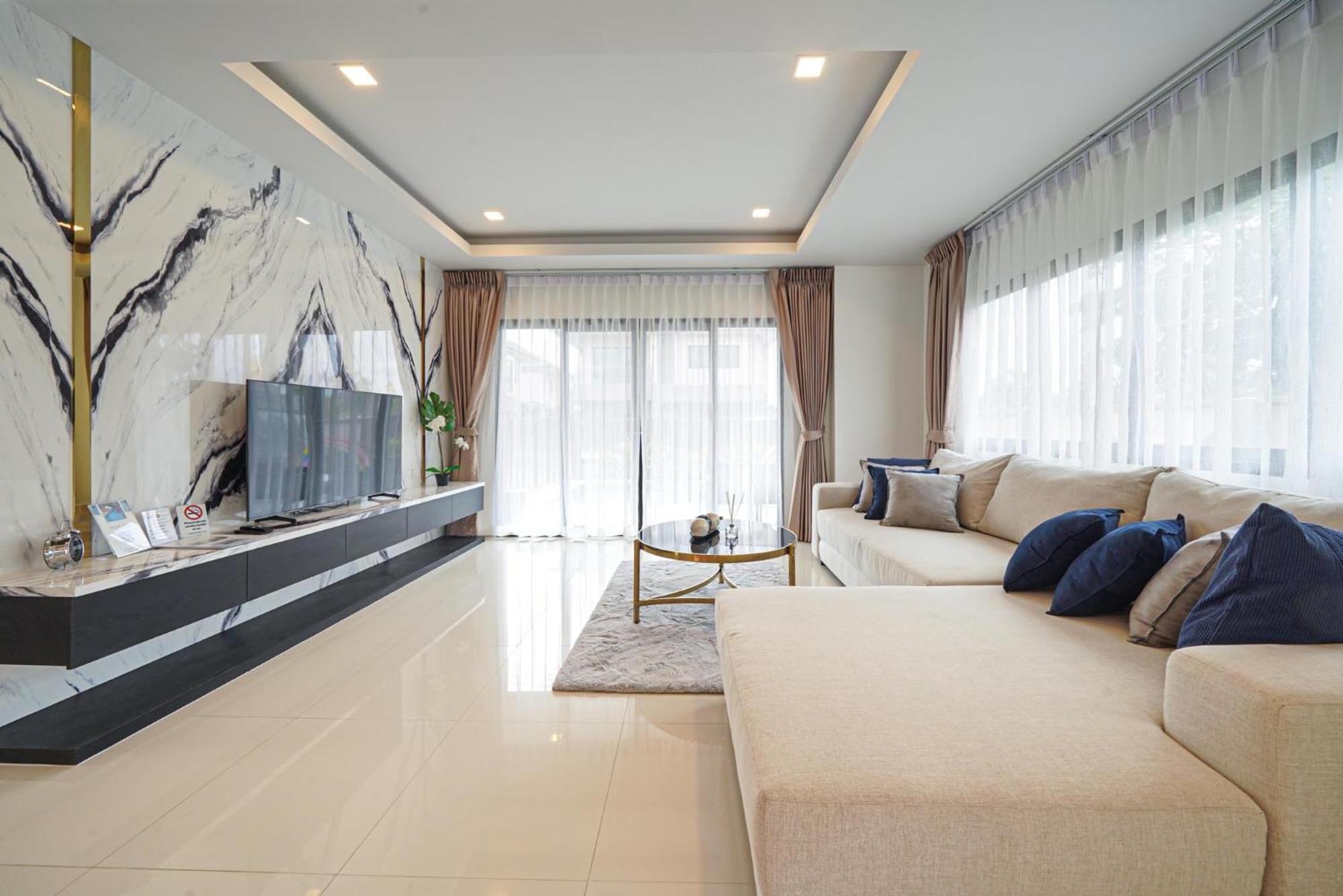 Southern Peak Pool Villa Huay Yai Pattaya บ้านห้วยใหญ่ ภายนอก รูปภาพ