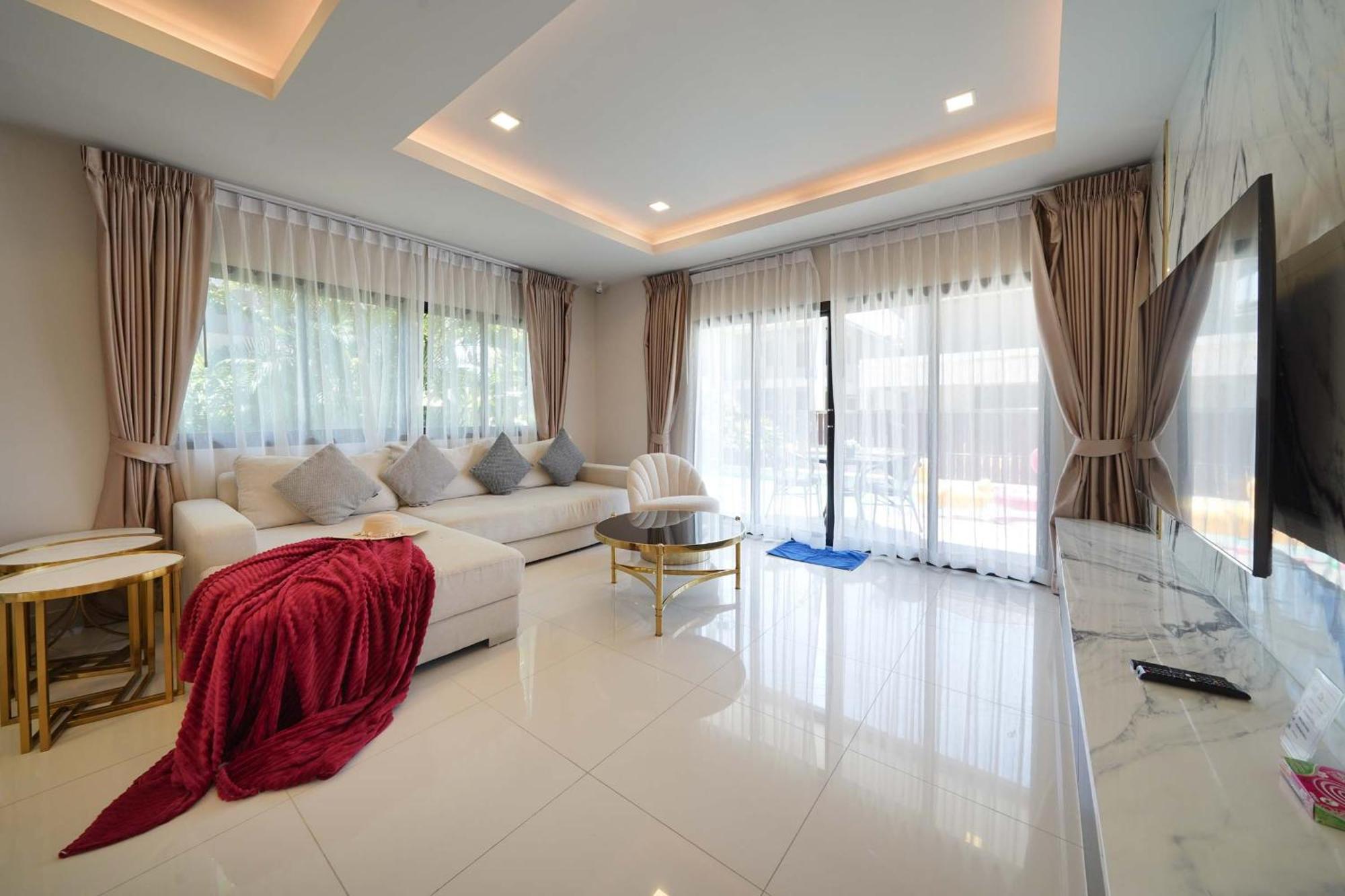 Southern Peak Pool Villa Huay Yai Pattaya บ้านห้วยใหญ่ ภายนอก รูปภาพ