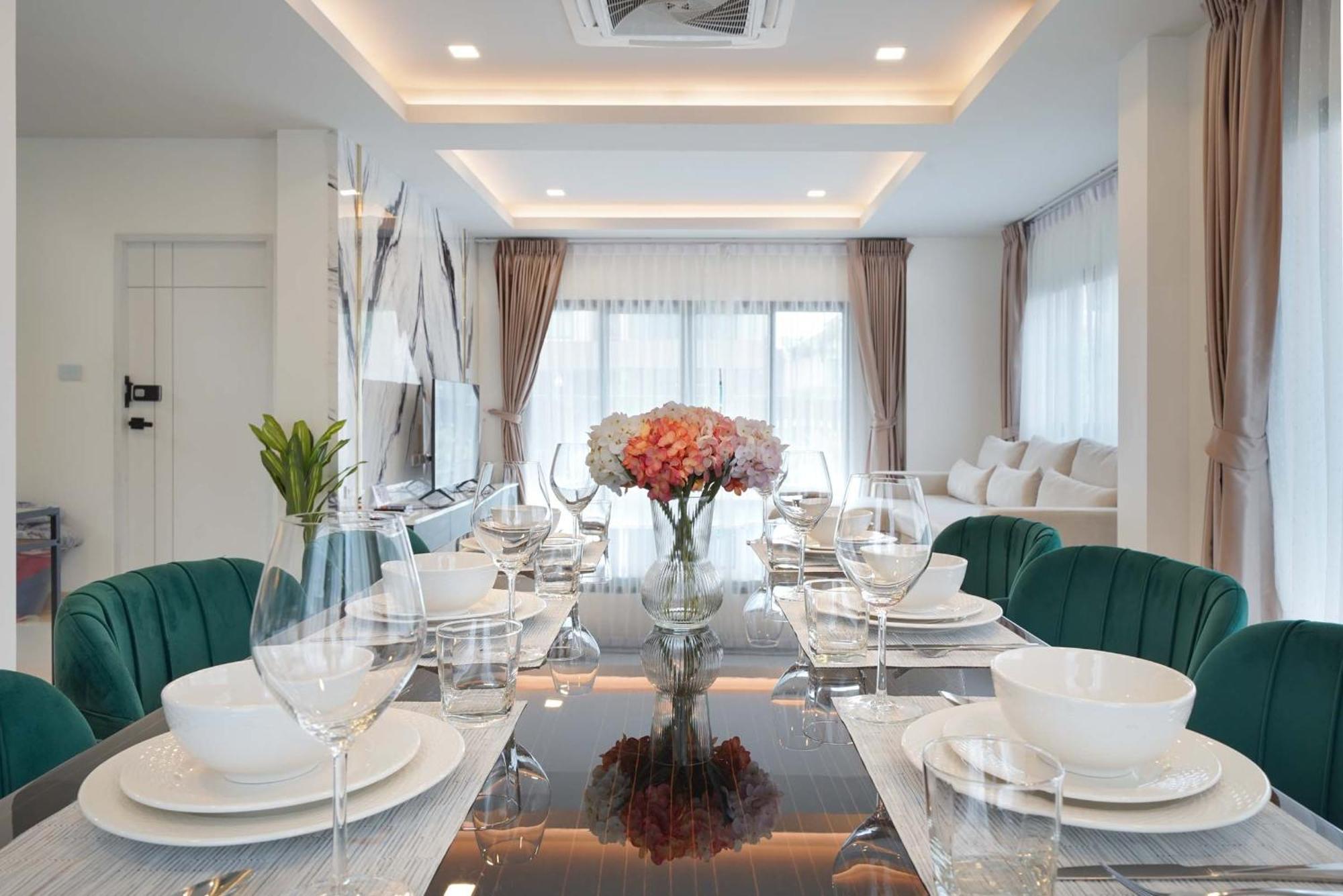 Southern Peak Pool Villa Huay Yai Pattaya บ้านห้วยใหญ่ ภายนอก รูปภาพ