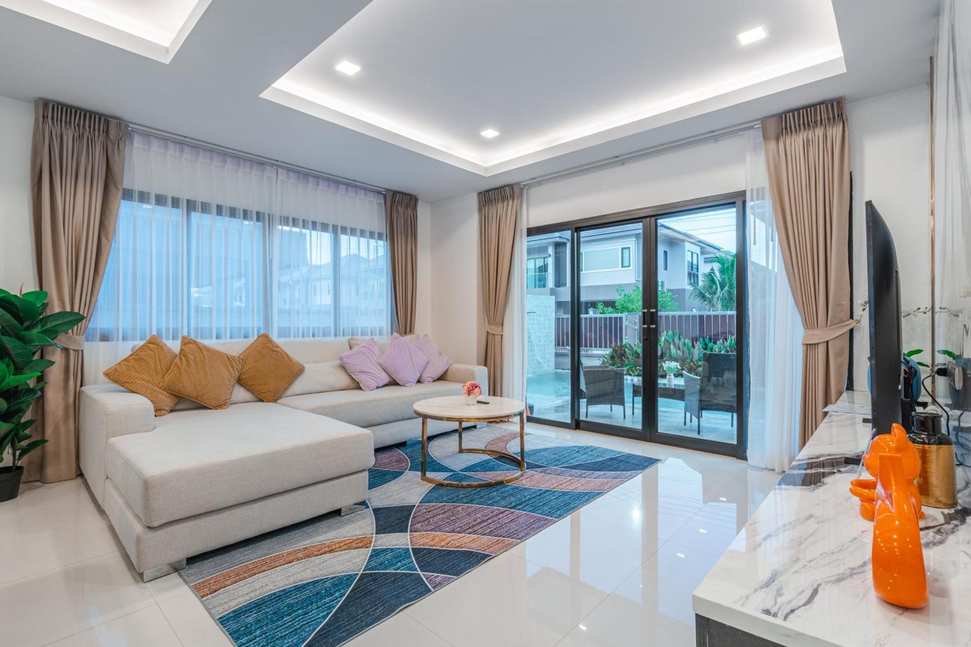 Southern Peak Pool Villa Huay Yai Pattaya บ้านห้วยใหญ่ ภายนอก รูปภาพ