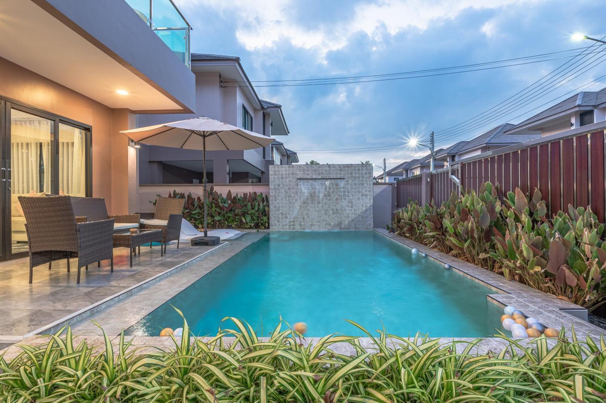 Southern Peak Pool Villa Huay Yai Pattaya บ้านห้วยใหญ่ ภายนอก รูปภาพ