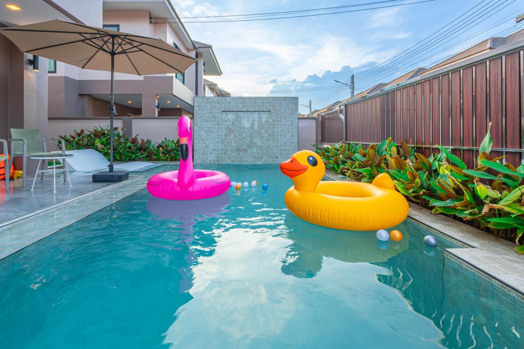 Southern Peak Pool Villa Huay Yai Pattaya บ้านห้วยใหญ่ ภายนอก รูปภาพ