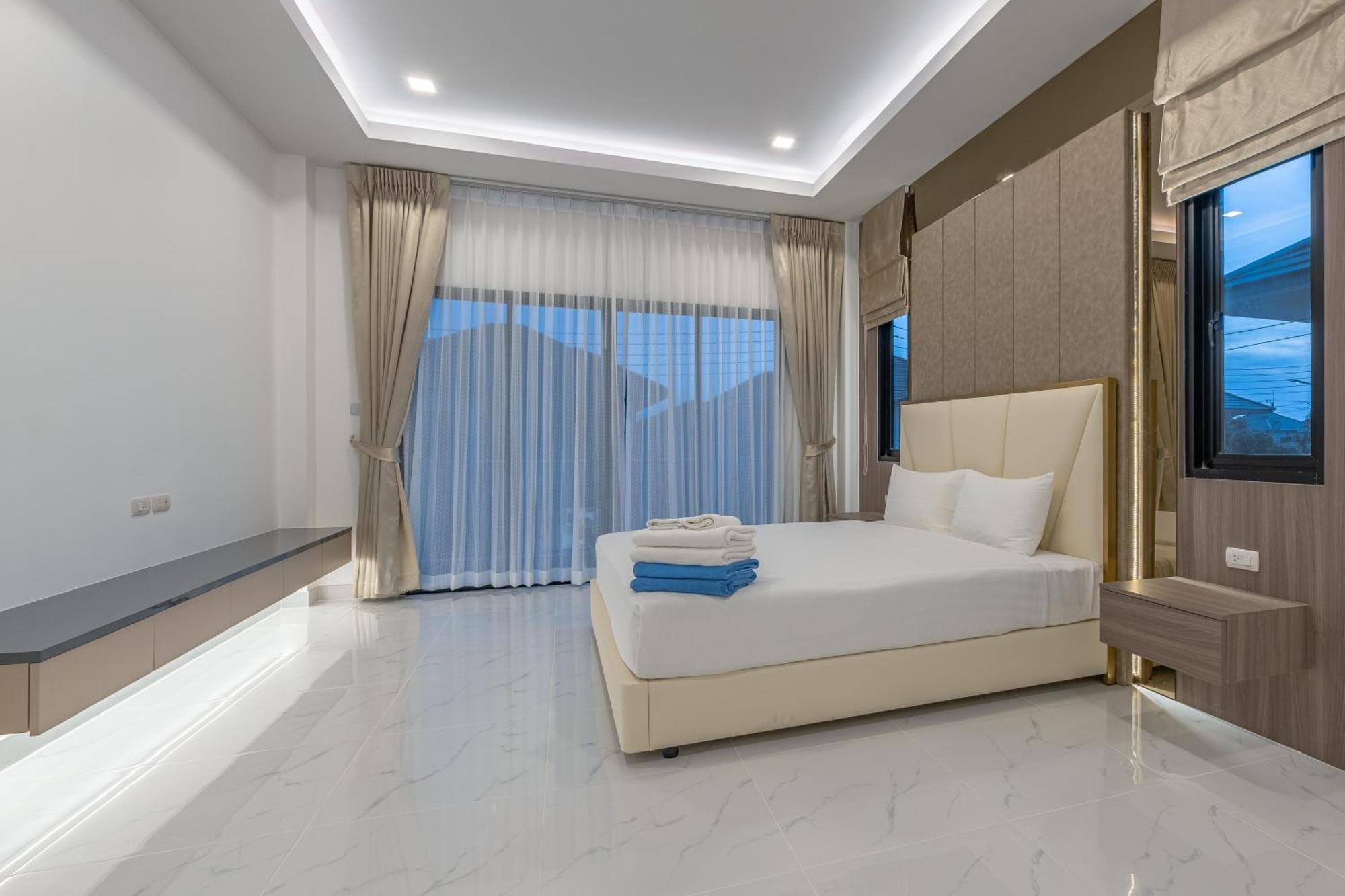 Southern Peak Pool Villa Huay Yai Pattaya บ้านห้วยใหญ่ ภายนอก รูปภาพ